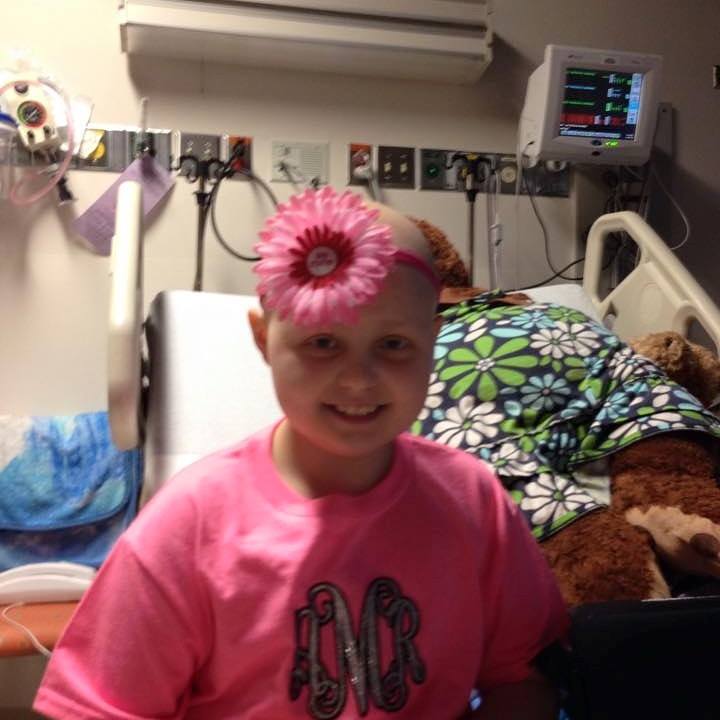 TeamAlexa1's tweet photo. Happy to meet Ansley tomorrow &amp; brighten her day with some gifts from @TeamAlexa1 &amp; @HeadbandsofHope #payitforward http://t.co/6GCV7TZWe9