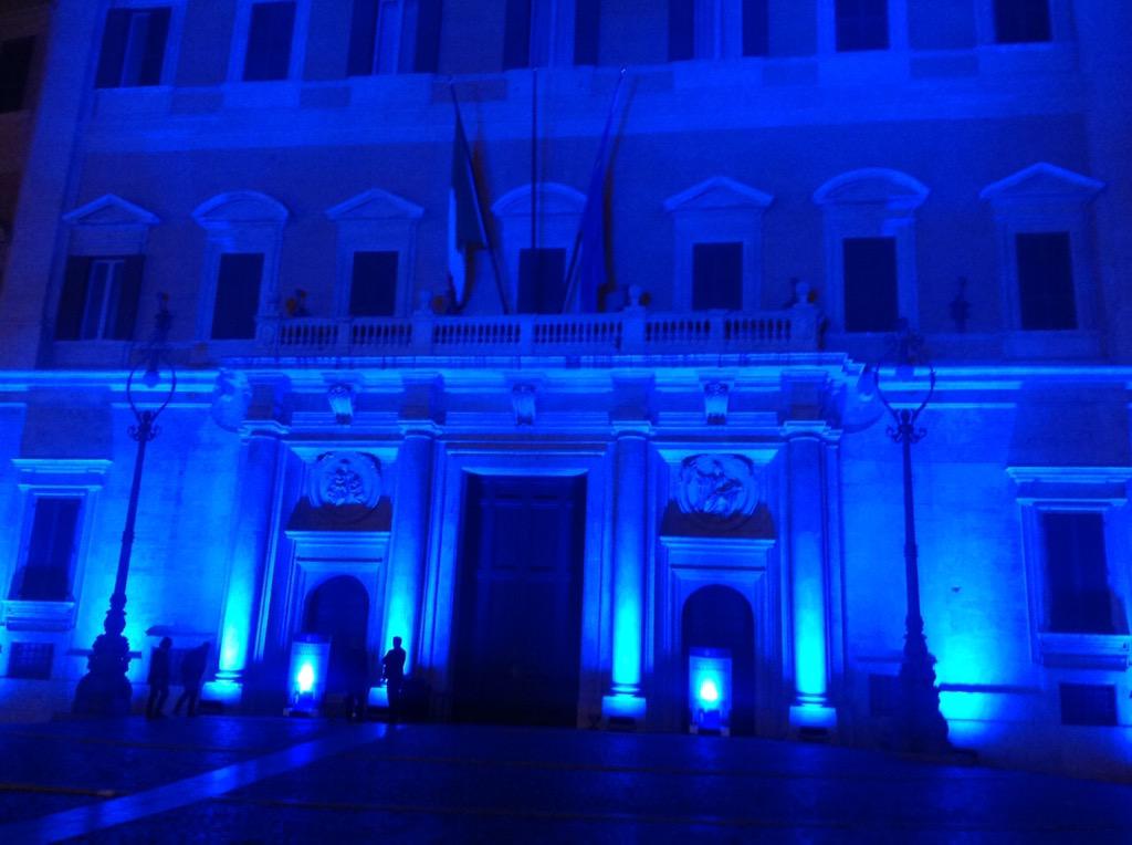 "Light it up blue": <a href="/Montecitorio/">Camera dei deputati</a> illuminato di blu per la #GiornataMondialeAutismo #LIUB <a href="/MiurSocial/">MiurSocial 😷</a>