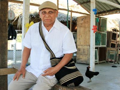 AdolfoLaleyenda's tweet photo. Las palabras de inspiración de Adolfo Pacheco son folclor, naturaleza, mujer, la gente del pueblo y los sentimientos. http://t.co/jL8SJgTRBz