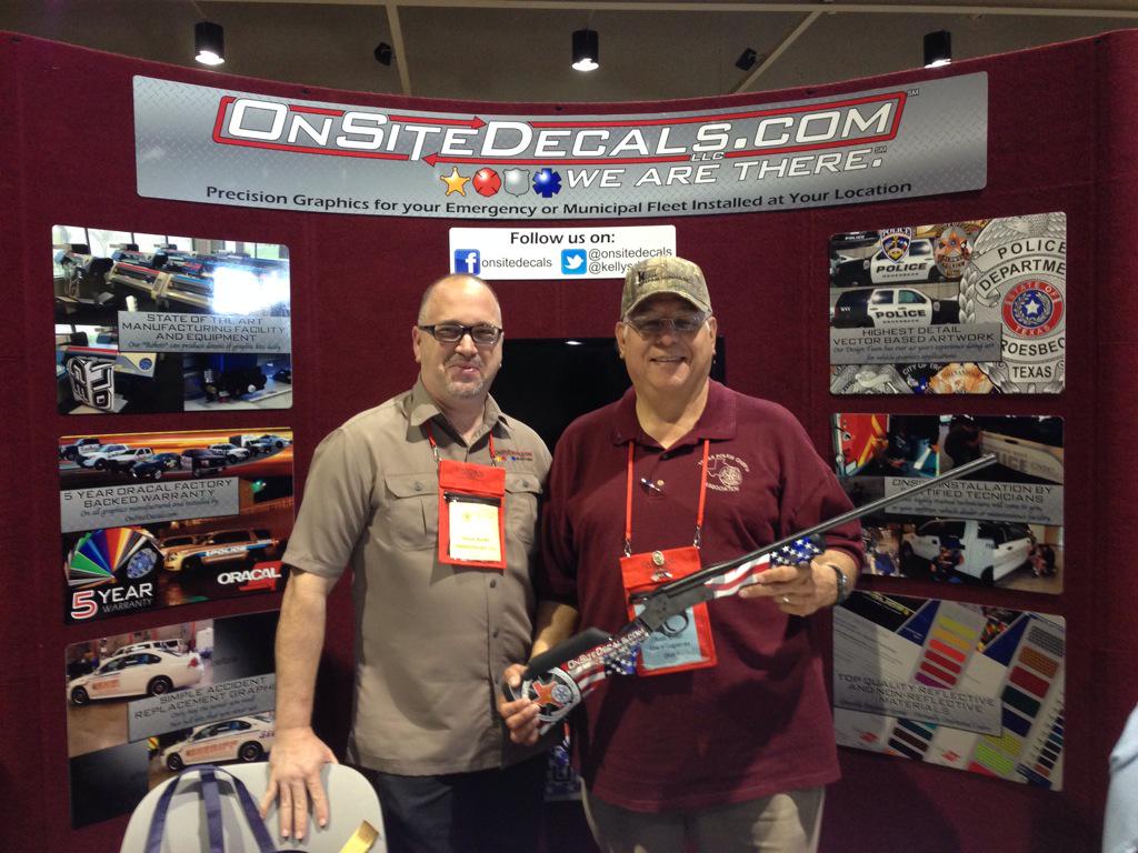 kellysdecals's tweet photo. Lou just won the .410
Great show! #TPCA2015 #onsitedecals http://t.co/DkpuTnkY8b