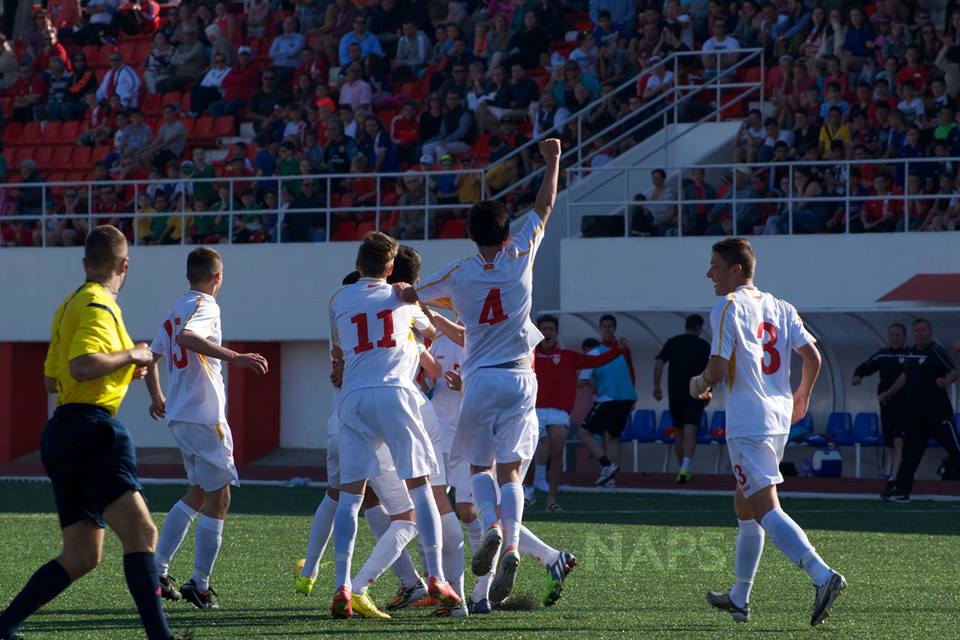 The U15 team celebrate a goal