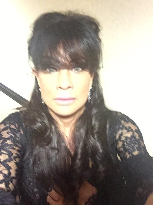 Impro Cleveland tonight http://t.co/3xwZtunZOF