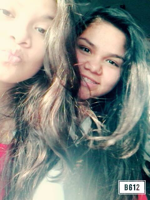 La_Quiroa's tweet photo. Best friends 👏👏✌👭 http://t.co/SnNo78kjGV