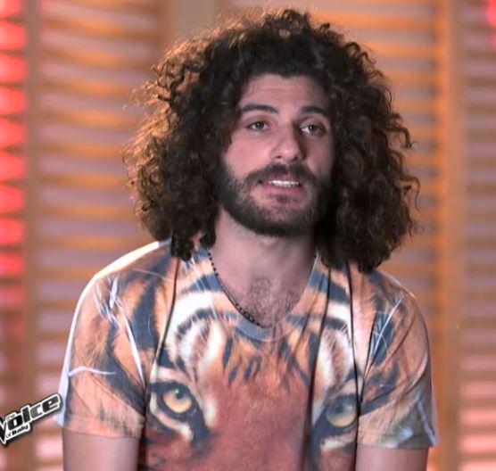 ItsCetty's tweet photo. Luca Gagliano merita di uscire, offende la sensibilità di tutti i calvi. #tvoi http://t.co/TZ7cRW0Jjc