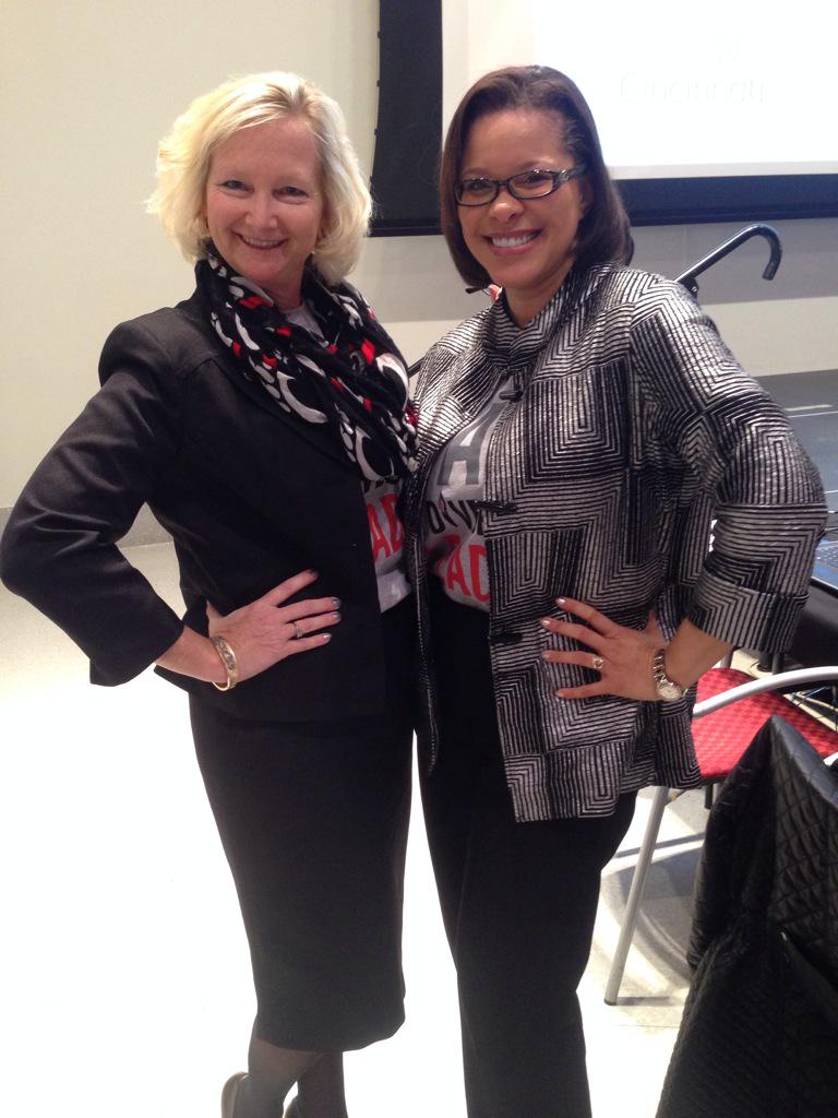 lisauc's tweet photo. @PrezOno Co-chair collaboration makes UC a more caring & inclusive university. #UCDC2015 #HottestCollegeinAmerica http://t.co/7resVwYJis