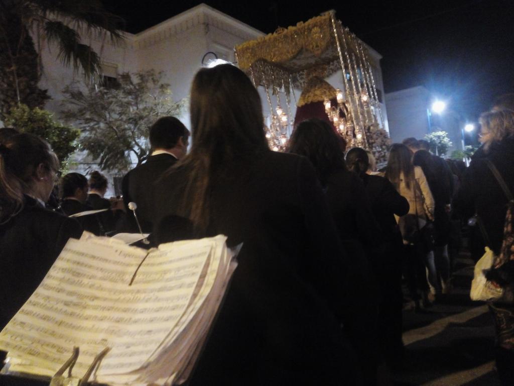 paumdominguez's tweet photo. Gran Poder !!! #cuaresma15ip http://t.co/rU41FjJuWL