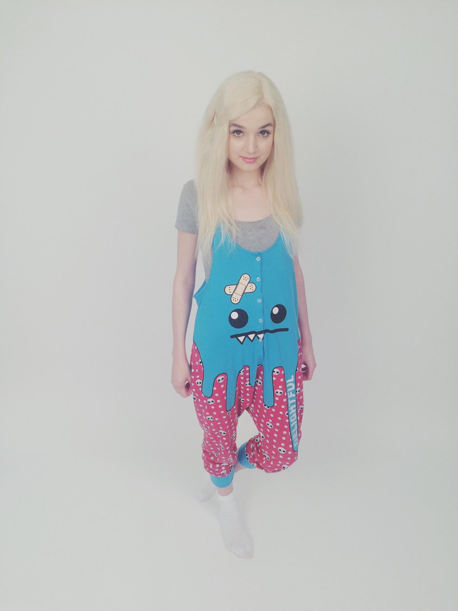 so_sohappy's tweet photo. .@thatPoppy could not be any cuter in our Ozzie Romper:) @ironfistclothng #sosohappy http://t.co/Zs8a8FSF12