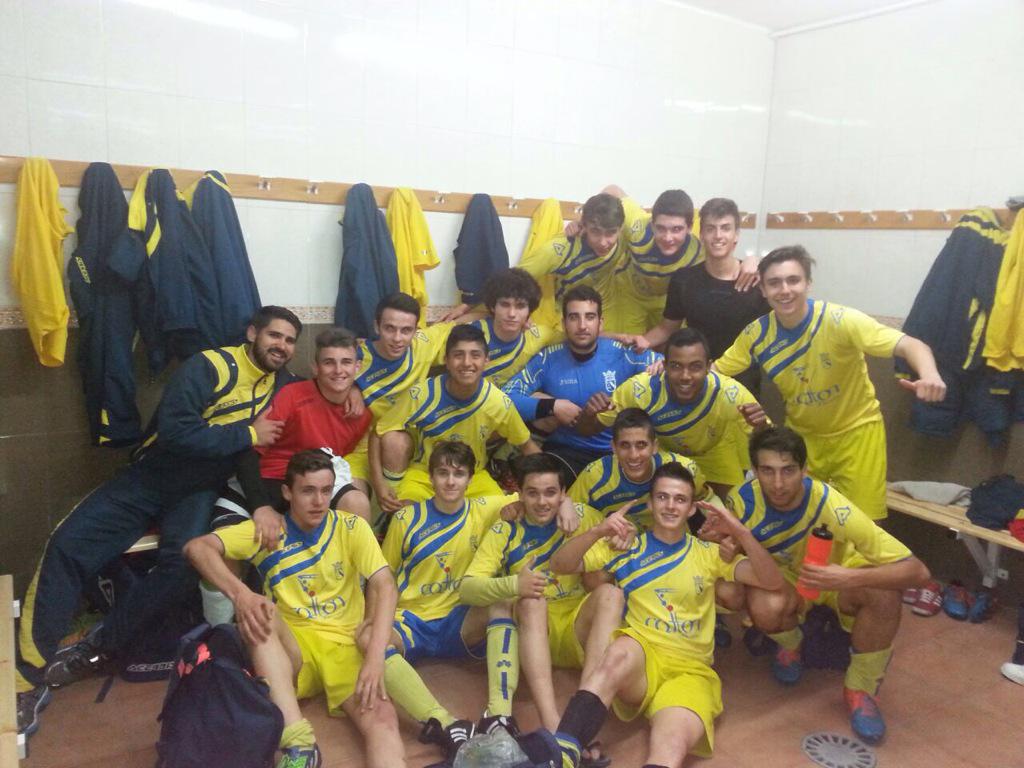 Molt grans estos filetes del juvenil A del <a href="/cddenia/">CD Dénia</a> !!