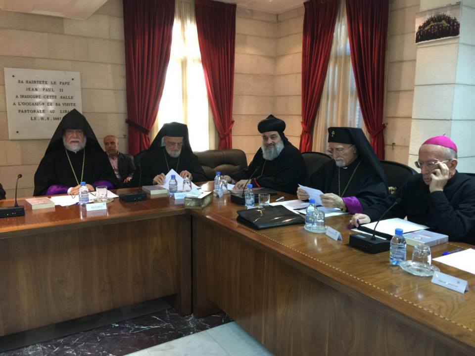 MorAphremII_Ar's tweet photo. شارك قداسته في القمة الدينية المسيحية المسلمة الذي عقد في البطريركية المارونية في بكركي لبنان

http://t.co/S69ahoNnNl