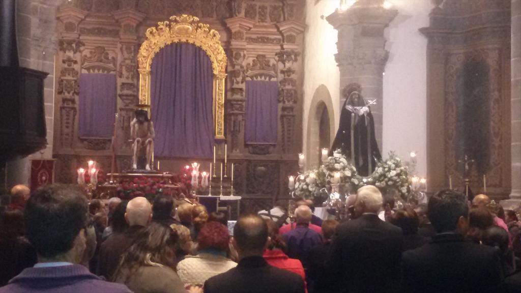 sra_concepcion's tweet photo. El Stmo. Cristo de la Humildad y Paciencia y la Stma. Virgen de los Dolores descansan ya en el Templo de San Agustín http://t.co/TsFVDvNinu