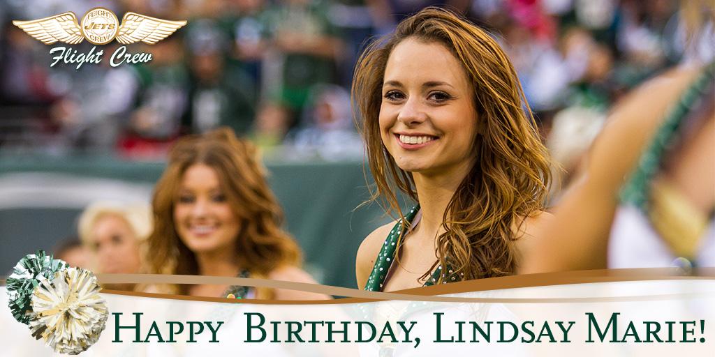  fans, help us wish Lindsay Marie a Happy Birthday with a birthday RT! 