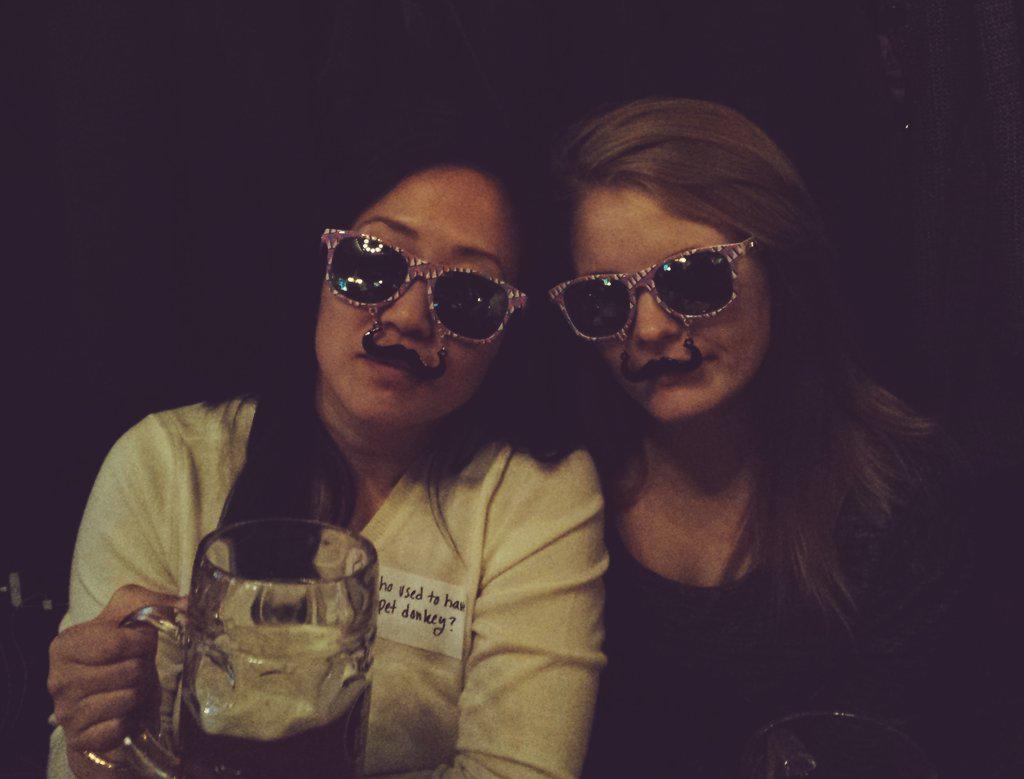 beccayuen's tweet photo. Farewell @Zahra and @johnharrington! #tweepsforlife http://t.co/c77zjoA0fE