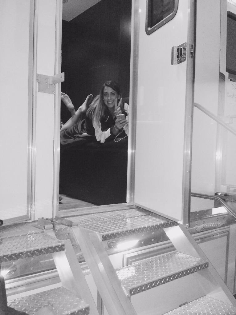 caitlindechelle's tweet photo. 3 different sets in 3 days β’ blessed & thankful to do what I love π¬β€οΈ #teenwolf #Castle #ridealongtwo http://t.co/ycR2XJpPR6