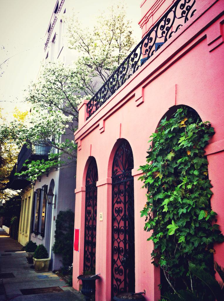 MollieTune's tweet photo. Rainbow Row 
Charleston, South Carolina
#southernadventures #Charleston http://t.co/geP8NcDusn