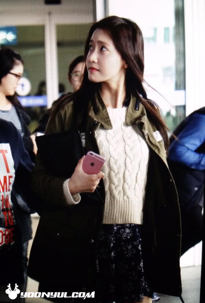 [PIC][02-04-2015]YoonA trở về Hàn Quốc vào trưa nay CBj1HDAUAAAk93-