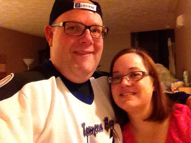 andrewrobmoore's tweet image. One last @FutureShop hurrah with @KatMarimac9! #FutureShopForLife #Windsor64 #RIPFutureShop #ForeverRed