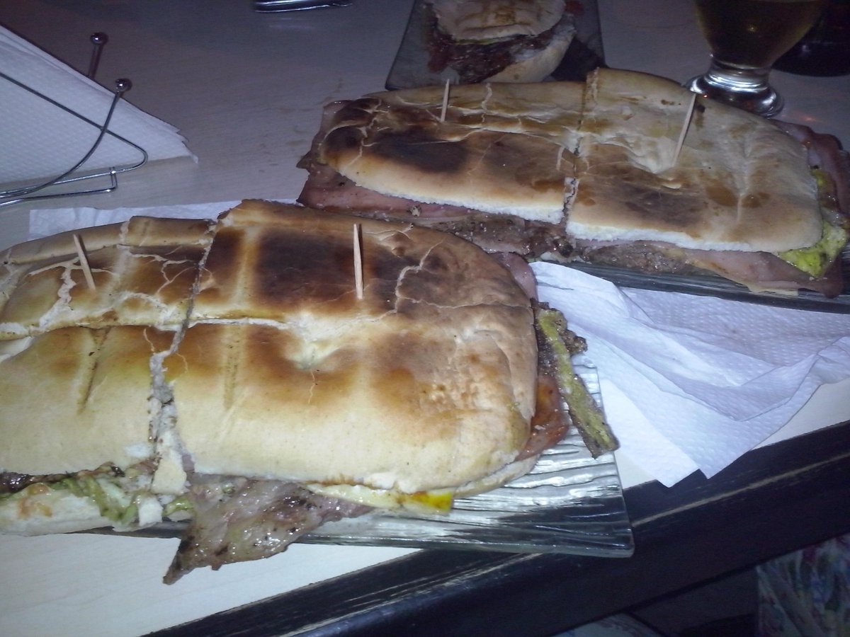 CrizGarcia2's tweet photo. #Lomos #Pauyo #Divinagula http://t.co/4r4HocQYgg