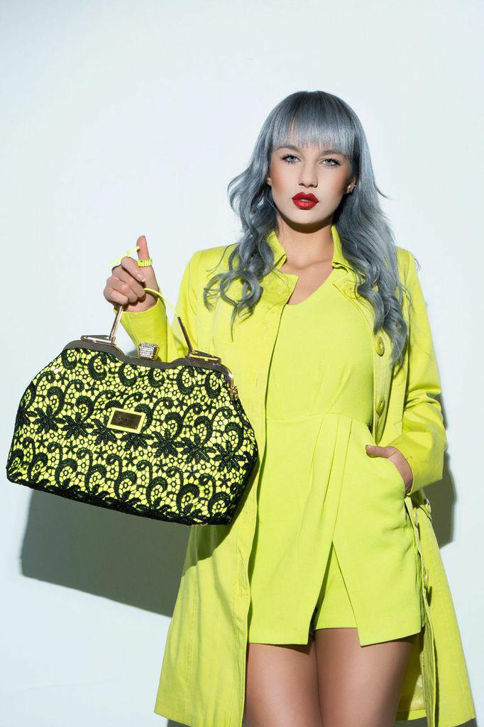 CBjX967WgAE1VOe.jpg:large