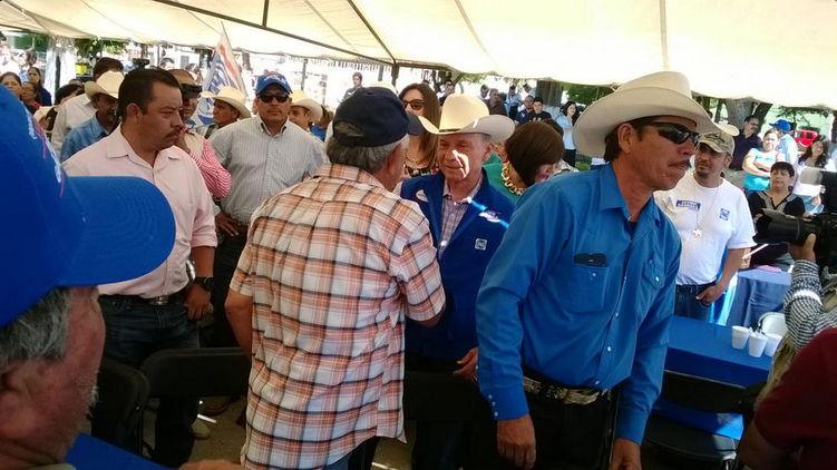 soygandarista's tweet photo. 01 Segundo Día de la Gira de @JavierGandaraM por la Sierra Alta de Sonora.#SoyGandarista #TodosProponemos http://t.co/O5mLGp8eLZ