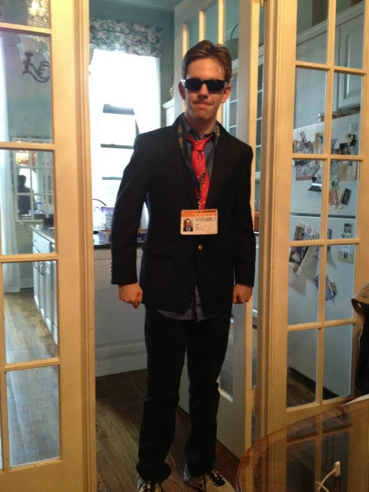   Happy Birthday, Clark Gregg! Here\s a cosplay of me as Agent Coulson. 