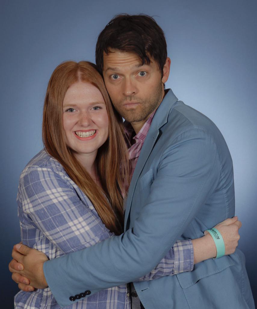 MadisonSaxon1's tweet image. Met @mishacollins this weekend @ Seacon!
I keep looking at this and smiling, thanks Misha, You rock!