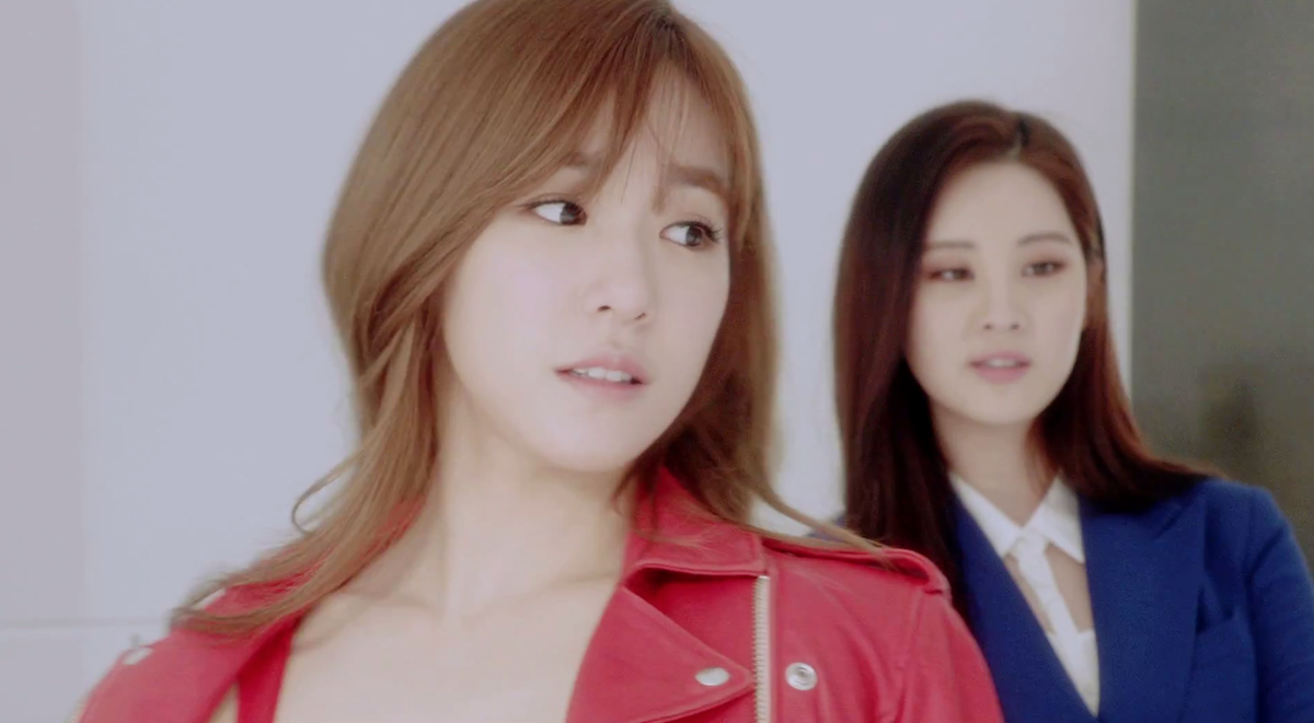 soompi's tweet photo. #LouisQuatorze Drops “Music Drama” Teaser with #TaeTiSeo - Watch here:
http://t.co/APRBC9Fx6z http://t.co/ommtq1RR5T