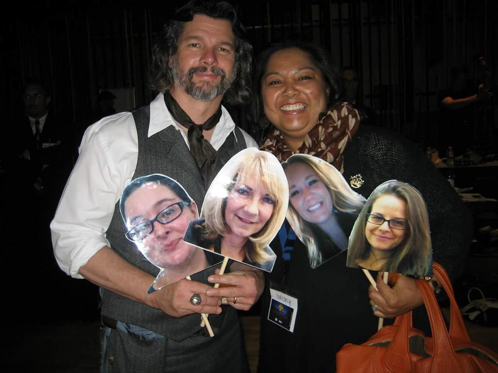 marifel's tweet photo. .@ttlyeightmom Stick faces are in NOW! #outlanderswag http://t.co/jAD7znFfCd