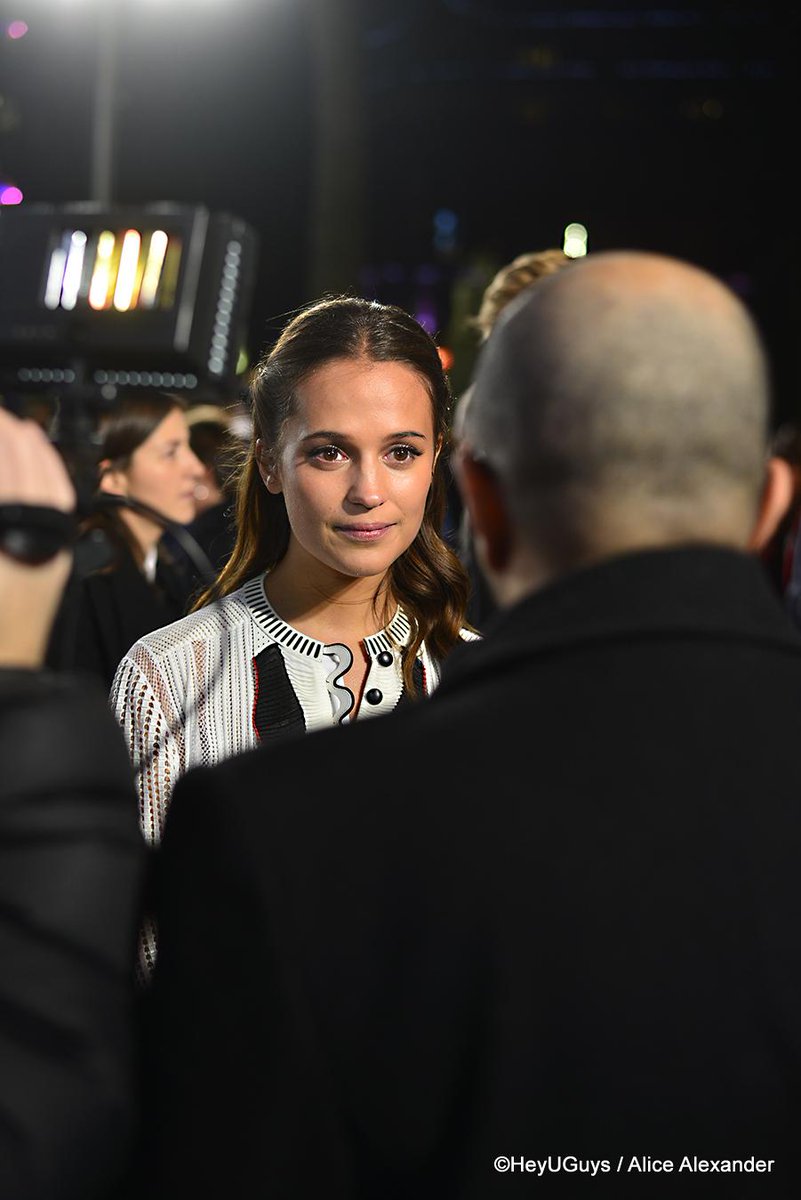 TestamentOfYou's tweet photo. #AliciaVikander at #TestamentOfYouth U.K Premiere on January 5, 2015. 
Courtesy of @HeyUGuys. http://t.co/EqK8kaalfO