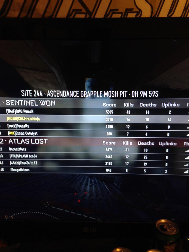 CBSPirateNinja's tweet photo. @MichaelCondrey Uplinks need to be worth more then kills! How am I 2nd on my team in score with 14 uplinks! #Uplink http://t.co/o5HEs1dRxi