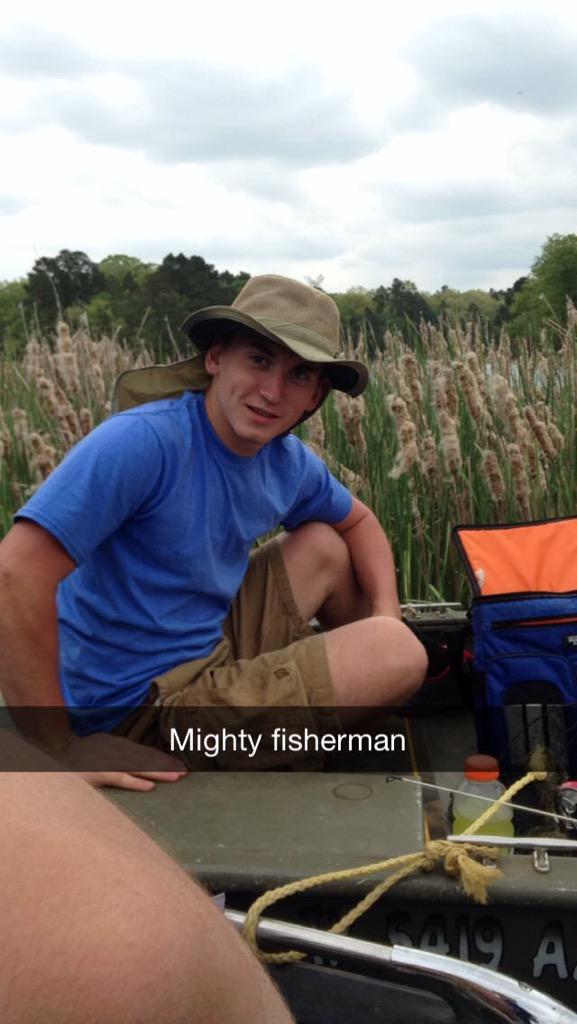 BrennanJohnson4's tweet photo. Little bit of fun fishin today with friends @BrendonPinner http://t.co/xzz9H6dHpZ