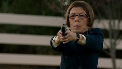 Yo de vosotros la felicitaba ya...
Happy Birthday, Linda Hunt!!! 