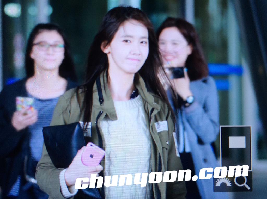 [PIC][02-04-2015]YoonA trở về Hàn Quốc vào trưa nay CBjtnHlUEAEf2q-