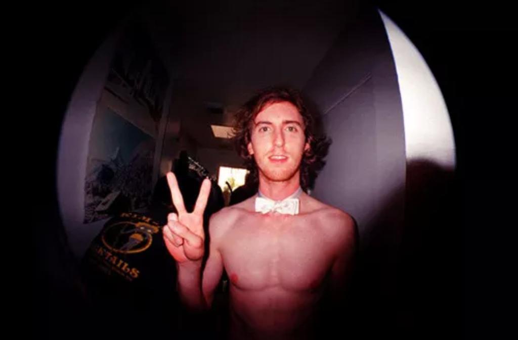 Happy Birthday to the one an only Jesse Carmichael! I hope you have as sweet of a day as you in the bowtie Love You 