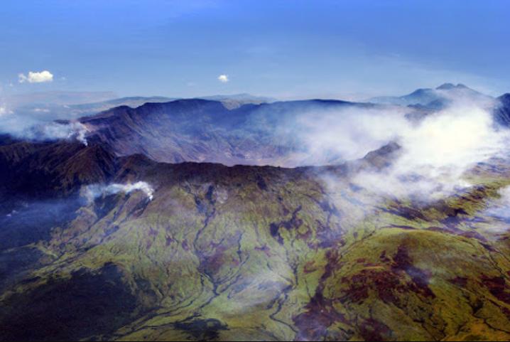 JellyAttackMLG's tweet photo. Memperingati 2abad meletusnya gunung Tambora 1815-2015 #TamboraMenyapaDunia http://t.co/N9jXjgzsXT