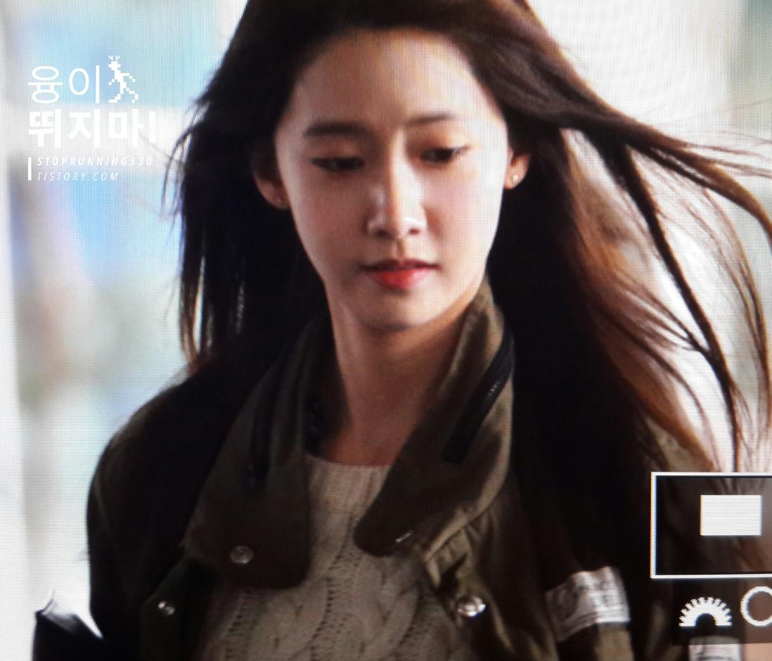 [PIC][02-04-2015]YoonA trở về Hàn Quốc vào trưa nay CBjyvd4UkAAtzkn