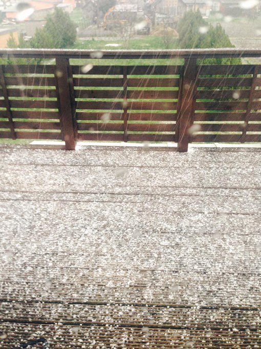 1'st april weather.. Incredible! :-D http://t.co/trF0Nat0O3