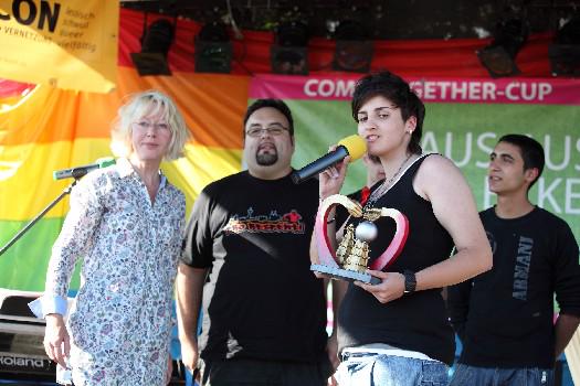 Neues Bewerbungsverfahren für die Verleihung des Come-Together-Cup - HERZ 2015!

come-together-cup.de/bewerbung-fuer…