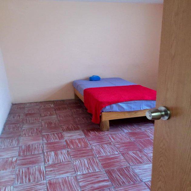 roomix_mx's tweet photo. Alumnos #CUCSH! Ana busca #roomies cerca de la uni con servicios #CuartosGDL @ALCUCSHenBici  http://t.co/LTySXeMHmZ http://t.co/GnPT1SkNoF