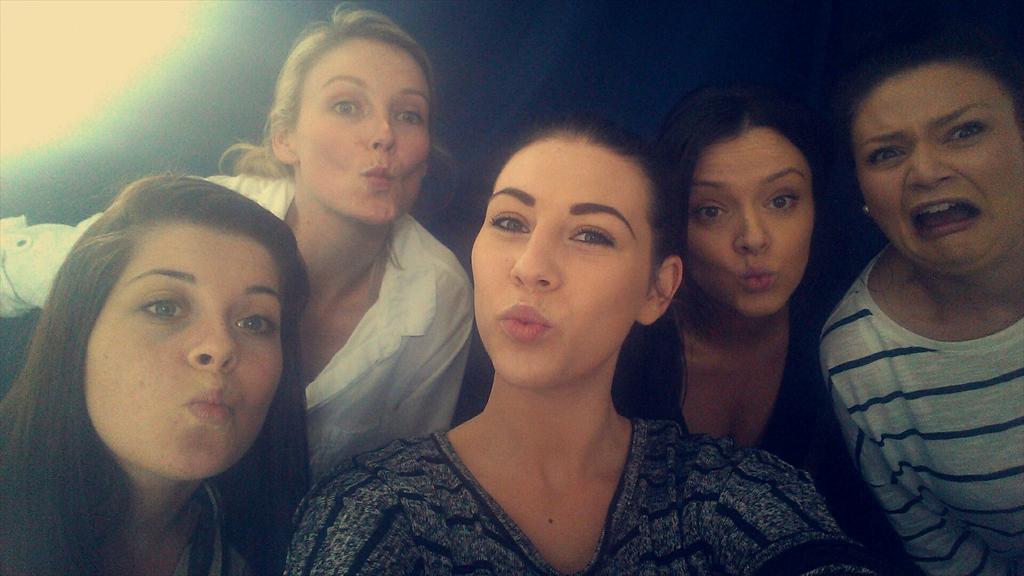 AmieMcc's tweet photo. #CPDofficegals excited for the #4dayweekend #bringontheweekend #HappyEasterY'all ๐ฐ๐ฃ http://t.co/V4LwNeQ2zD