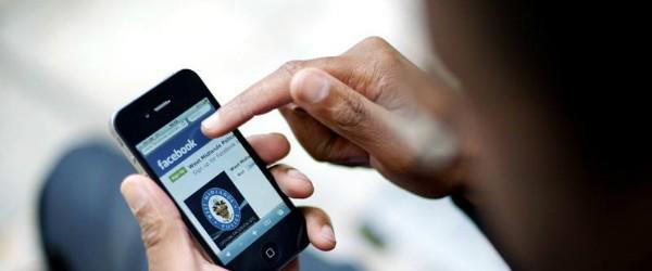hootsuite's tweet photo. "Social media is becoming more and more a part of the police job.” http://t.co/WF79k7HayS How social helps @wmpolice http://t.co/63iQ6B300P