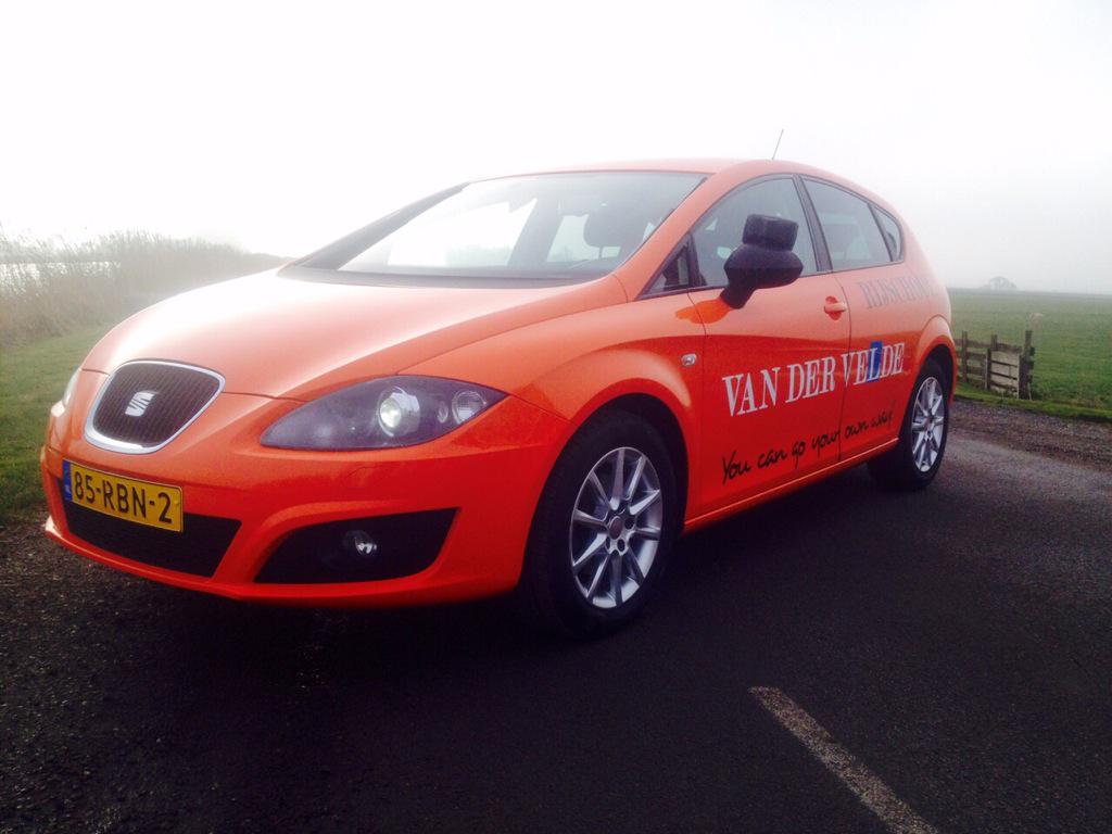 tessadolfijn's tweet photo. Hoofdprijs verloting. Dagcursus B/E rijbewijs. Twv € 525,00 60 loten beschikbaar van €10 ps. Bedankt @hettevdvelde http://t.co/Cnpt9qBSQp