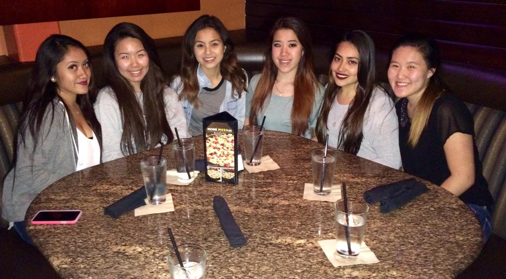Marysaays's tweet photo. Reunited and it feels so good 💘 #dodofamily http://t.co/U2lriLhXAR
