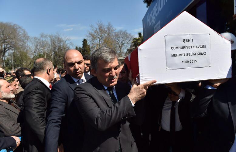 Teröristlerce şehit edilen Savcı Mehmet Selim Kiraz'ın cenaze törenine katıldık.