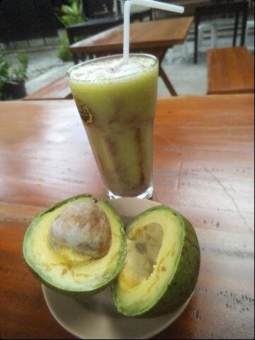 Aneka Juice 5rb , Milky Fruit 5rb, Aneka Es Campur 7rb By Drink Corner.
#MakannyaTuhDisini