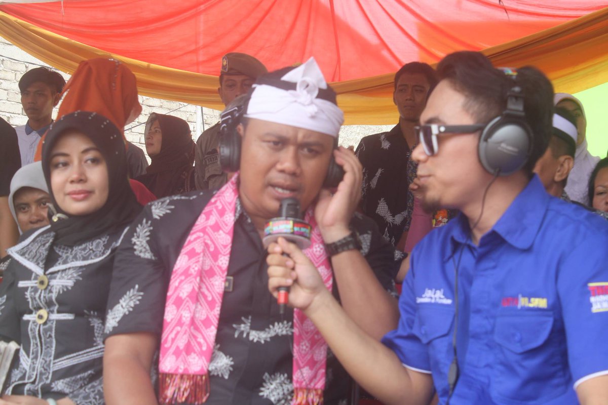 #LiveOnLocation Talkshow #67thSUBANG w/ Bupati Subang <a href="/OjangSohandi_/">OJANG SOHANDI</a> <a href="/AdamCuapCuap/">Adam_CuapCuap</a> cc: <a href="/inposbg/">inpo subang</a> <a href="/kotaSUBANG/">IG kotasubang</a>