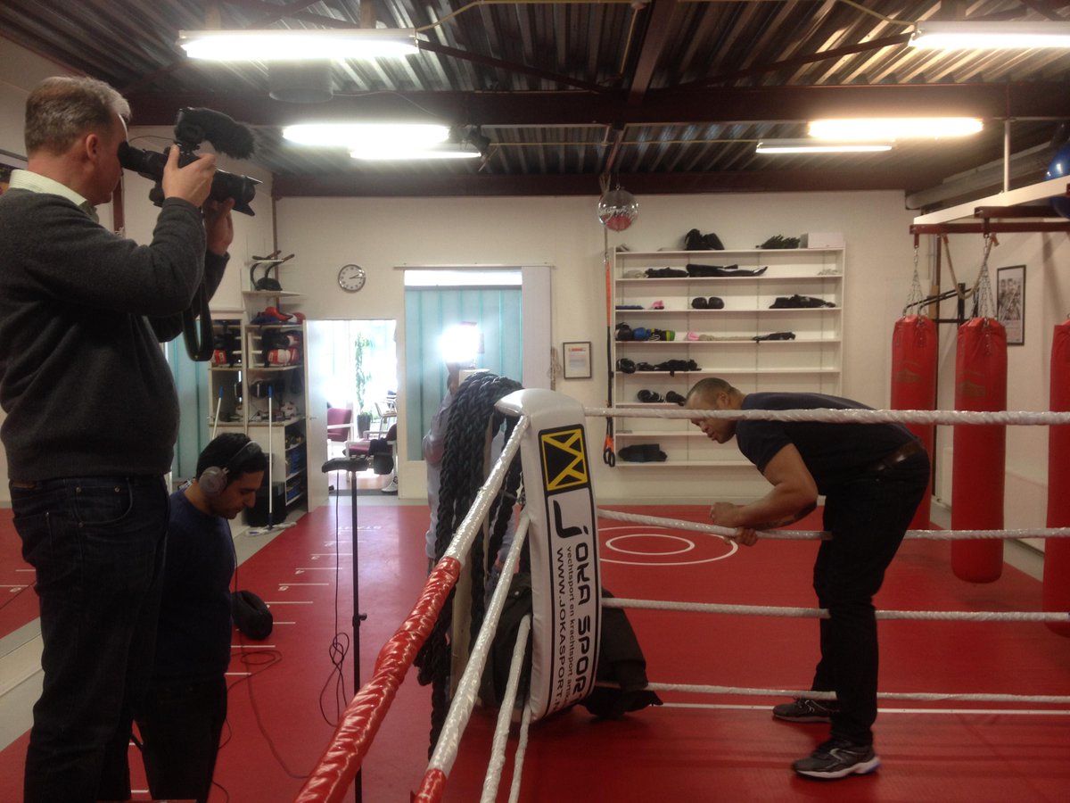 BBNW010's tweet photo. Sporten maakt creatiever  #VanBokserTotFilmmaker. Sport jij mee? http://t.co/bkkcE79Kqr 
http://t.co/oUSGtcwvcH http://t.co/HWRQ9KV1bv
