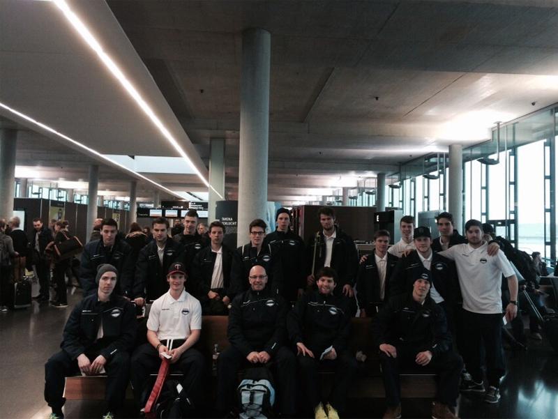 ochsnerhockey's tweet photo. GOING PRO TEAM USA READY TO GO! HAVE A GREAT TIME, GUYS!
@WZuerrer, @gianni_brandi , @KnutLuca and many others! http://t.co/kWqBTvNgsk