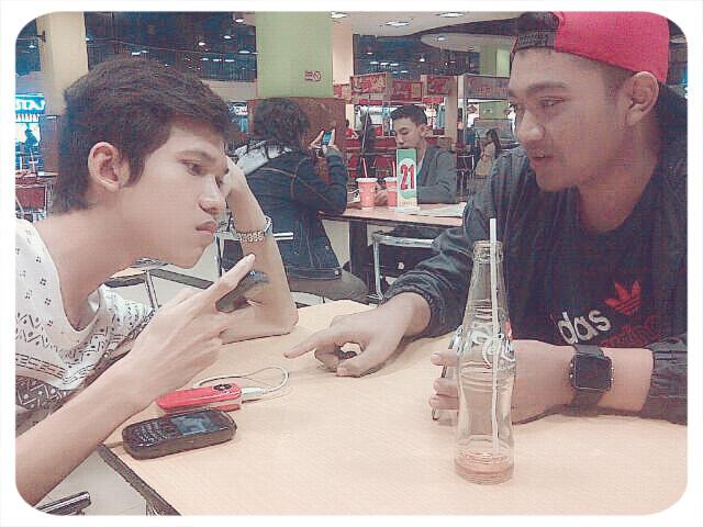 tamaputt's tweet photo. With Mantan .. http://t.co/tbWtl6Swj3