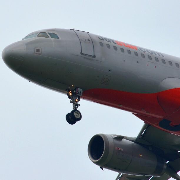 DeltaBravo33's tweet image. Instagram : by _bwono - #jetstars #airbuslovers #A320 #avgeek #avporn #megaplane #instagramaviation #Aviationlovers