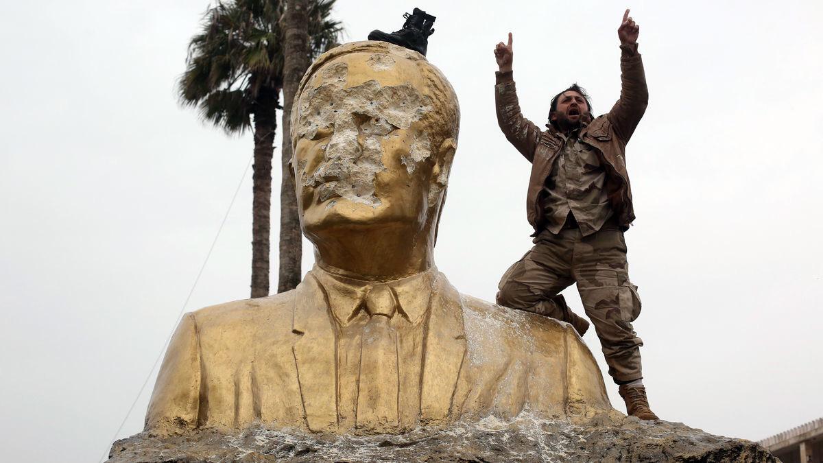 tvjihad's tweet photo. При взятии Идлиба сирийские муджахиды уничтожили все памятники. 
Сирия и Украина. Один народ. Одна вера. Одна судьба http://t.co/pAXflhZSHL